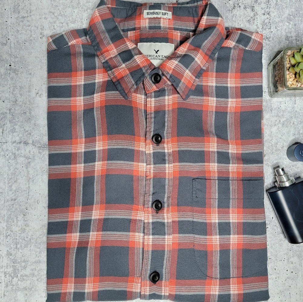 American Eagle Button-Up Shirt